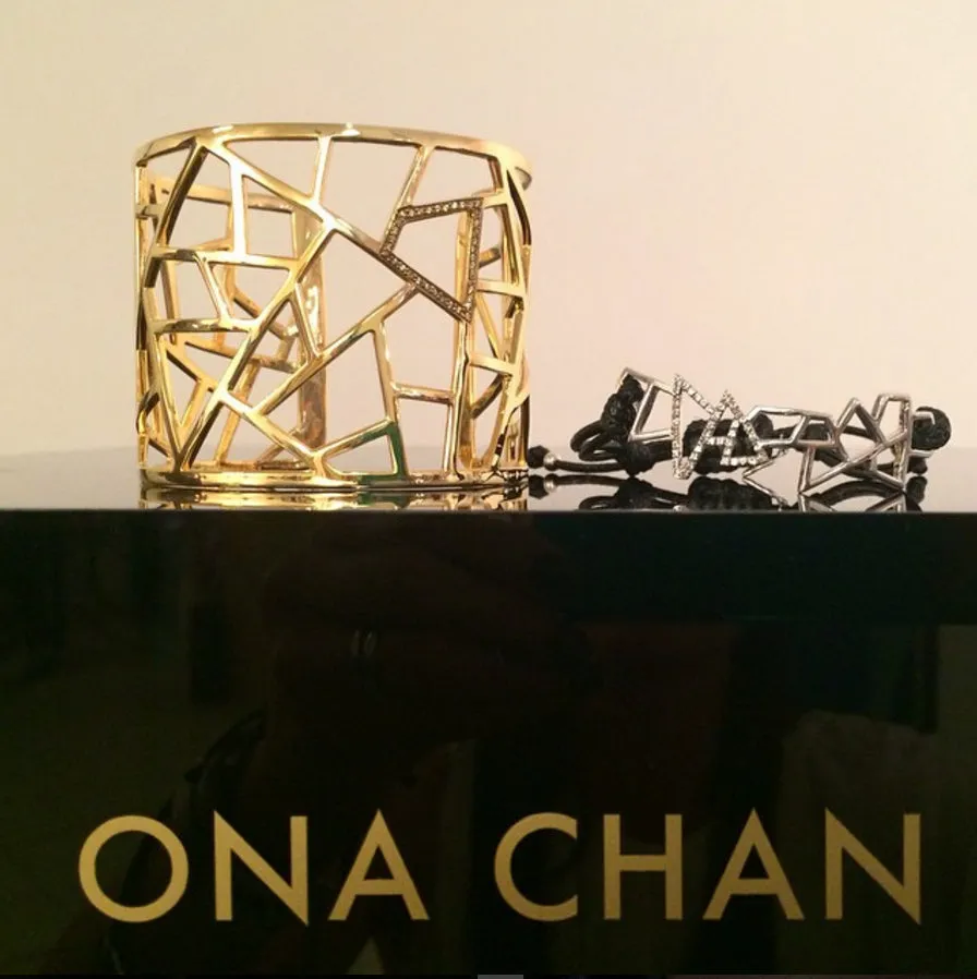 Lattice Large Windows Cuff