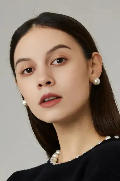 Timeless Large Stud Pearl Earrings